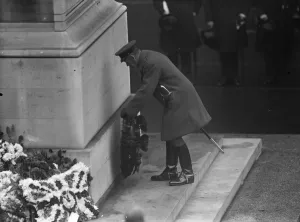 10th anniversary of the Armistice. His Majesty King George V laying a wreath. The Premier