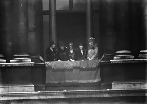 10th anniversary of the Armistice. The Queen, Duchess of York, and Princess Arthur