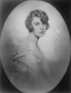 ? 25 000 Heiress as servant girl Miss Viclet Buhler the youthful heiress who disappeared