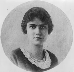 ? 4 000, 000 Heiress to wed a poor artist Miss Dellora Angell who it is reported