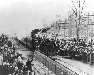 Tocs Prints: The 400 crack steam train of the Chicago and North Western Railway rivalled the famous