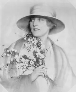 8, 000, 000 Marks For Spray of Flowers Mme Lychowsky, wife of Captain Lychowsky