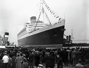 1940s Prints: The 83, 000 ton Cunard-White Star Liner Queen Elizabeth cast off her moorings