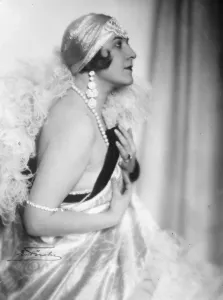 Actress becomes a nun. Mlle Regine Bouet, who has surprised Parisian theatre