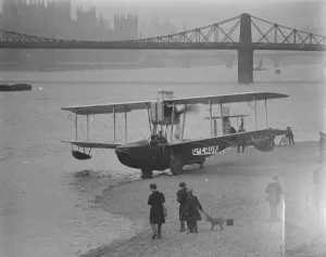 Early Prints: Admiralty Amphibian Tested on Thames Aircraft alighting tests arranged by the Admiralty
