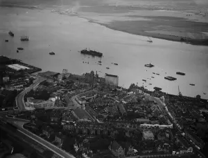 Ships Prints: An aerial view of Erith, Kent. 1939