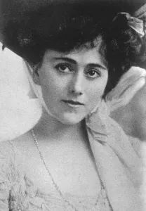 Aged Duke may wed eternal flapper. Miss Edna Wallace Hopper, the famous American actress