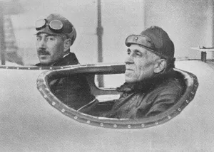 Airmen who have flown the Atlantic Commander Sacadura Cabral ( left ) and Captain