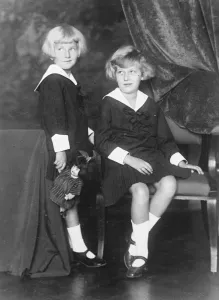Alice and Irma de Hadamar, two Hungarian sisters, who have been endowned by nature