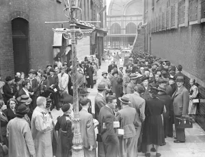 At the aliens office, bow street 4 September 1939