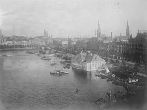German Prints: Allied Warships May Anchor In German Ports If the Alliess terms are not accepted