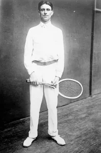 Amateur and professional tennis champions of the world meet in Paris Chocet