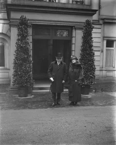 The American Ambassador and his wife outside their new London home Mr and Mrs Kellogg