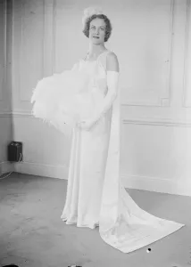 Debutante Prints: American debutante presented at fourth jubilee court. Miss Betty Timmons. 27