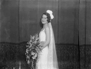 Court Prints: American girl to be presented at Court. Miss Hannah Locke of Philadelphia