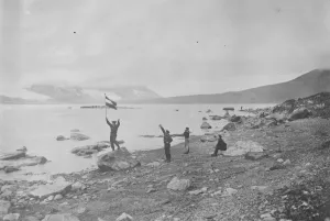 With Amundsen in Spitzbergen, Norway Kings Bay, where the explorer has just arrived