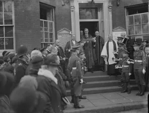 Announcing the new King in Dartford. The Royal Proclamation of the accession of