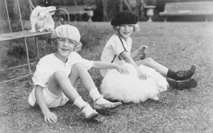 Archduchess Elizabeth Charlotte ( left ) and Charlotte, The two youngest children