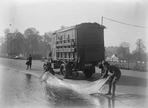With the army of occupation in Kensington Gardens Sinking the wireless earth mat
