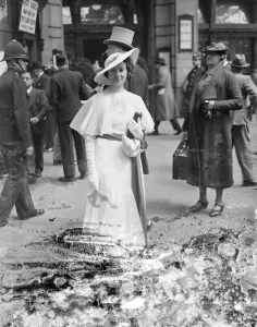 Ascot fashion with a bow. Waterloo Station took on unaccustomed elegance when