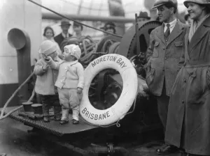 Liner Prints: To Australia in 31 days. The Moreton Bay, the first of the 13, 000 tons liner owned