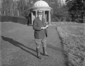 An Australian farm in England : Ideal in Empire Land training at Lynford Hall, Norfolk