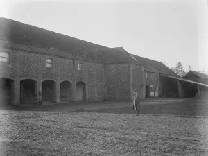 An Australian Farm in England : Ideal in Empire Land training at Lynford Hall, Norfolk