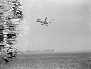 The autogiro demonstrated at Farnborough. The machine in flight. 19 October 1925