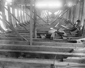 Barge building at Farnborough 30 October 1920