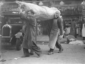 A Baron of beef, weighing 30 stone has arrived at Smithfield Market on its way to