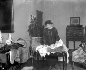 The Baroness De Brienen in her drawing room - saleroom at 1. Mount Row. W. 1. Where