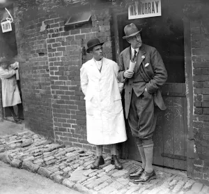 Basset Hounds show at The White Lion Hotel, Banbury. Col Burns Hartopp (right). 14