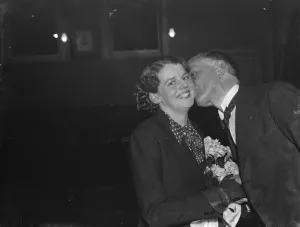 Beautiful Prints: Beauty Queen Mrs Barbara Fox and Mayor of Dartford, Kent. 1937