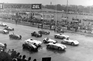 Berlin: Start of the International Formula 2 Race VIII Internationales Meisterschaft
