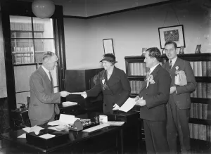 Political Prints: Bexleyheath election candidates. 1935