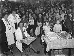 Table Collection: A birthday party at the welfare centre in Orpington, Kent. 1939