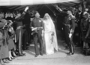 Bishop of Exeters daughter in Cathedral wedding. The marriage between Commander