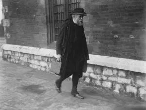 Bishops conference of new prayer book at Lambeth Palace. The Rt Rev Lord W Gascoyne Cecil