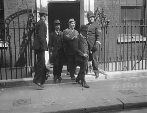 The blind men see the premier 1 May 1920