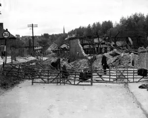 Bomb damage, Alexanders Farm, Eynsford 30th September 1940