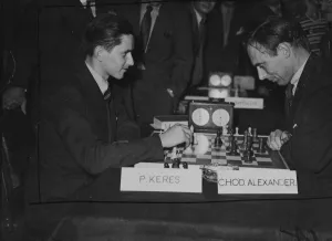 Nineteen Fifties Prints: Britains Alexander beats to Russians at chess tournament