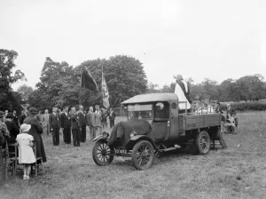 Clergyman Prints: A British Legion service in Foots Cray, Kent 1935