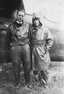 Brothers in a long non stop flight. The brothers Arrachart left Le Bourget aerodrome