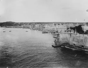 Buccaneers raid a city. Willemstad which was attacked by outlaws. 11 June 1929