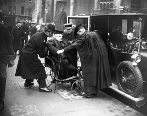 Cambridge votes against the entry of women into full membership of the University
