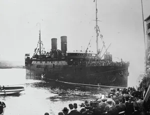 Ship Prints: Canadian liner aground in the St Lawrence The C P R liner Metagama which has