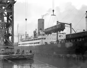 The Canadian Pacific Beaverdale at Tilbery unloading the Royal Scot train. 5