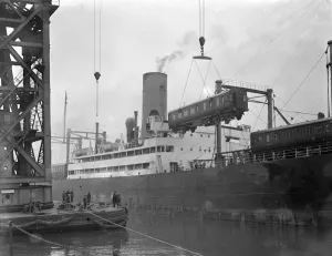 The Canadian Pacific Beaverdale at Tilbury. Unloading Royal Scot Train at Tilbury