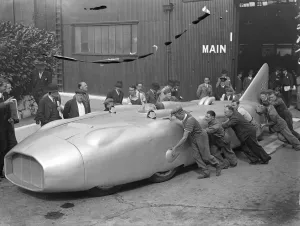 Captain C. E. T Eyatons mammoth car thunderbolt is now on view at Chiswick London