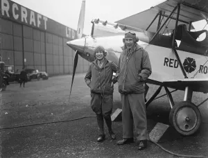 Captain Lancaster and Mrs Miller start on flight to Australia. Captain Lancaster